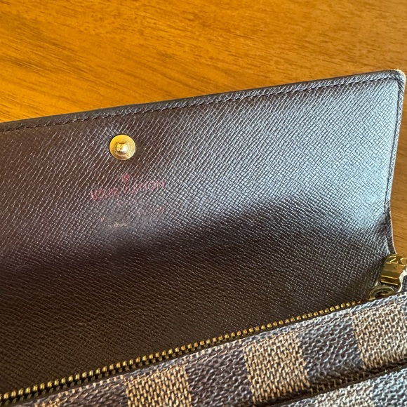Authentic Louis Vuitton Damier Porte Feuille Sarah Long Bifold Wallet Brown - Picture 7 of 9